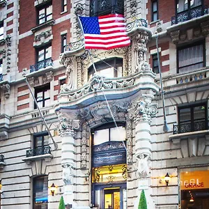 The At Fifth Avenue ホテル ニューヨーク